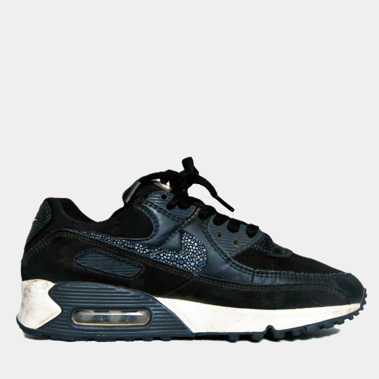 Nike Air Max 90 OG Black | Original Used Sneakers for Men β TRENDYGO Pakistan - Image 2